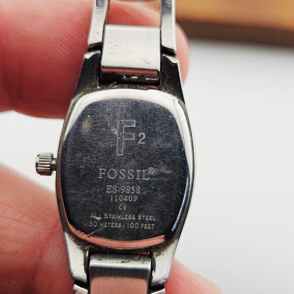 Fossil Women's Pink Dial Silver Tone Link Watch Preppy Y2K Barbiecore ES-9858 - Picture 6 of 7